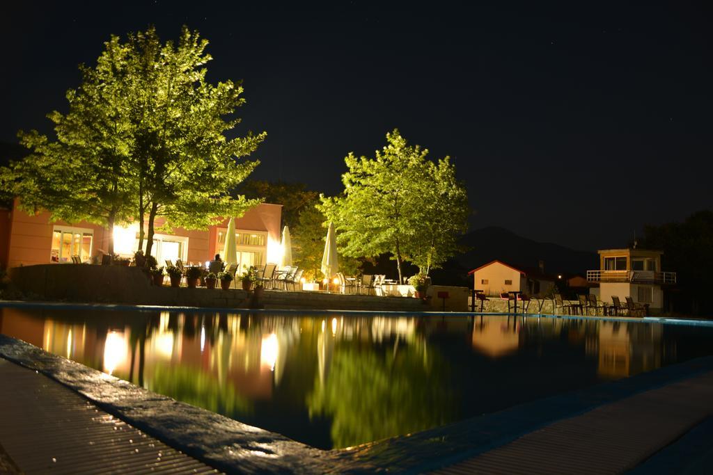 Aitheron Hotel Air Park Zervi Экстерьер фото