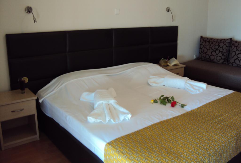 Aitheron Hotel Air Park Zervi Экстерьер фото