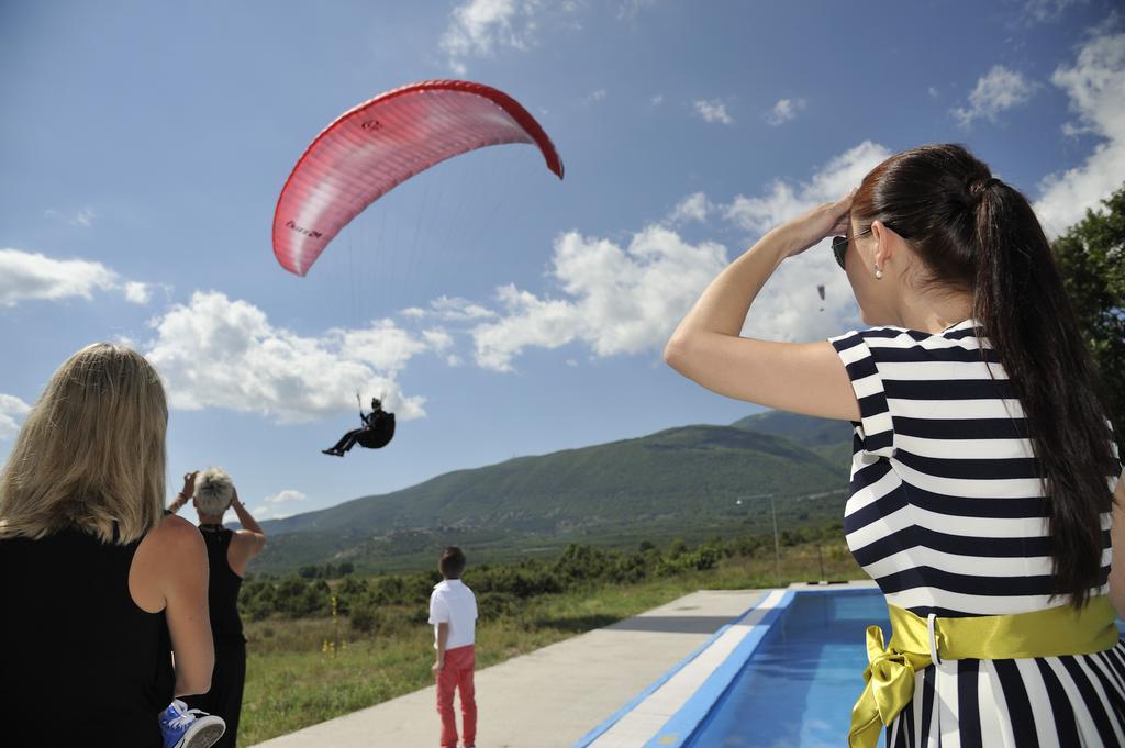 Aitheron Hotel Air Park Zervi Экстерьер фото